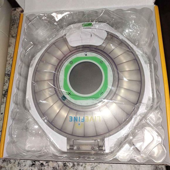 NIB! ~LiveFine~ AUTOMATIC PILL DISPENSER Frosted / 8 Sided / Locking W/Key! - Picture 2 of 9